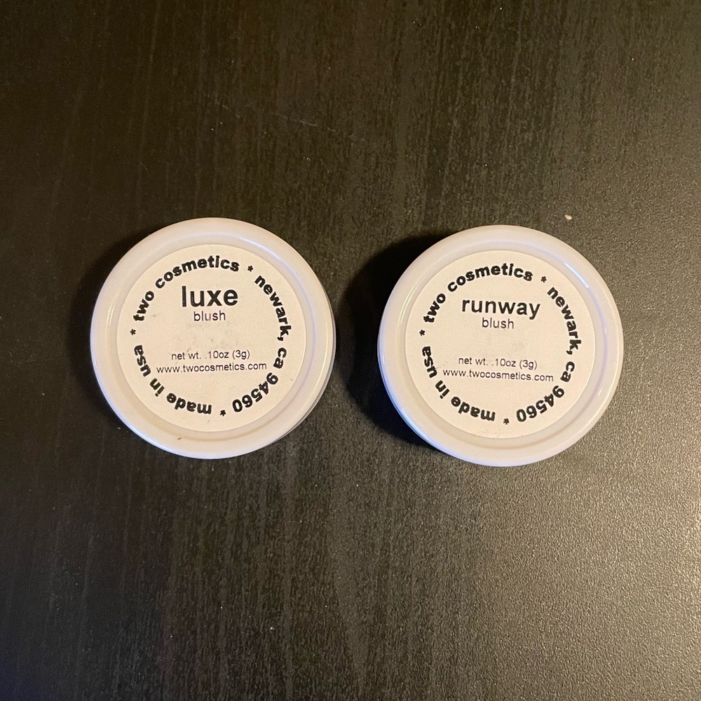 Two Cheeks blush bundle - Picture 2 of 2